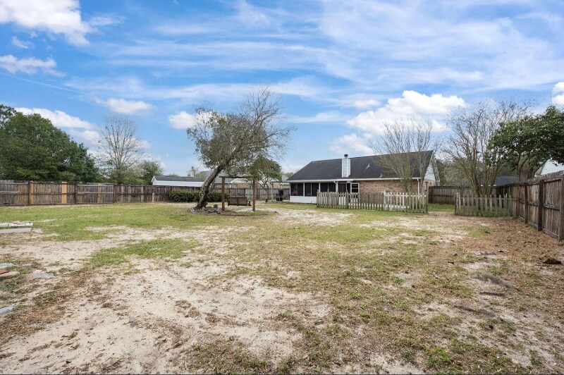 Building Photo - 4770 Coronado Cir