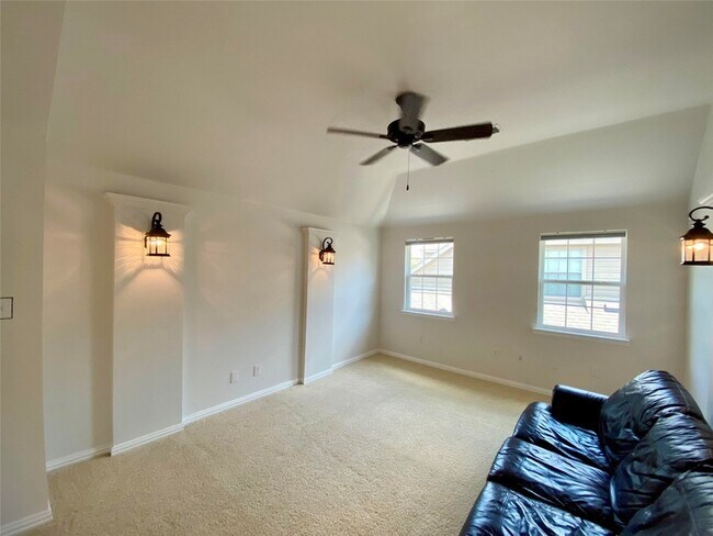 Building Photo - 1150 Amy Dr