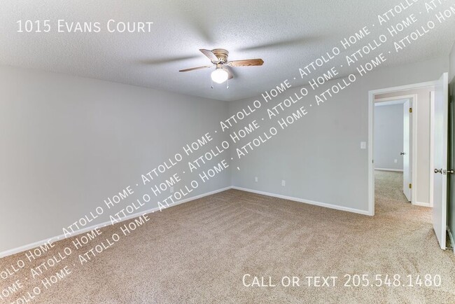Building Photo - 1015 Evans Ct