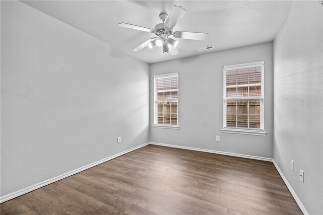 Building Photo - 1667 Evening Shade Dr