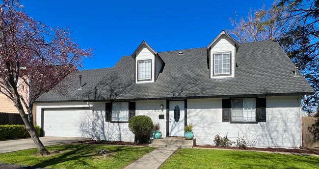 Primary Photo - Four Bedroom 2 Bath home available for rent
