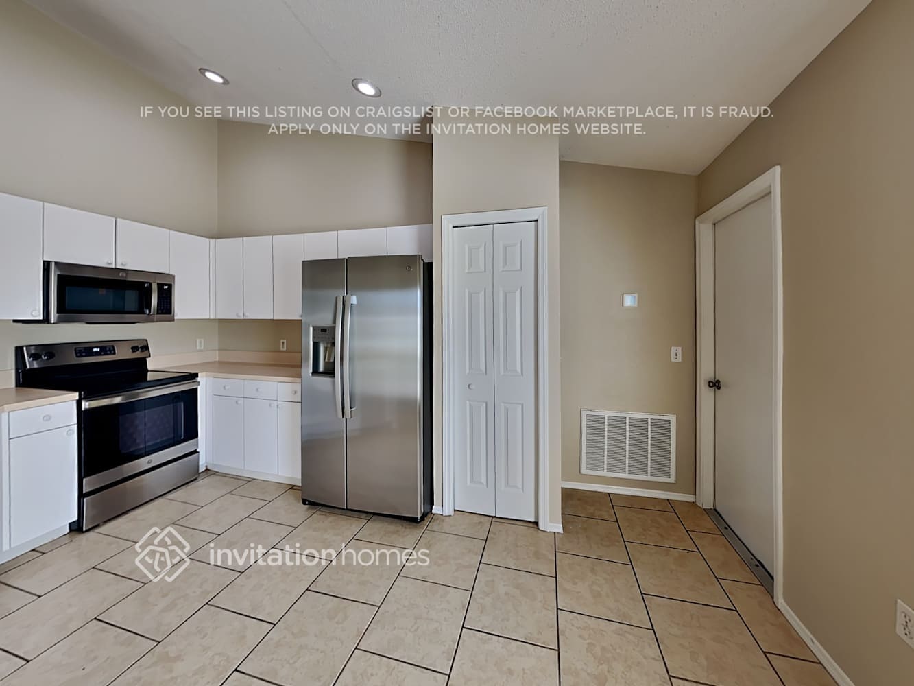 Building Photo - 5262 Miriam Dr