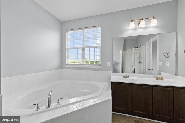 Building Photo - 14602 Shelford Way