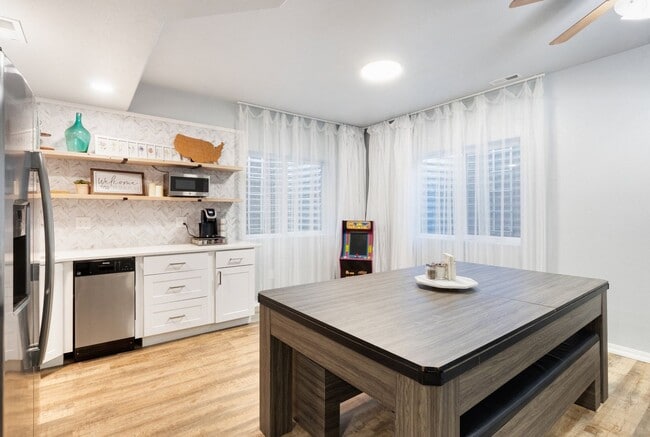 Building Photo - Exceptional 2 Story With Finished Basement!