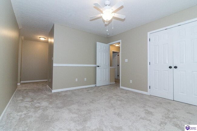 Building Photo - 212 Applewood Ln