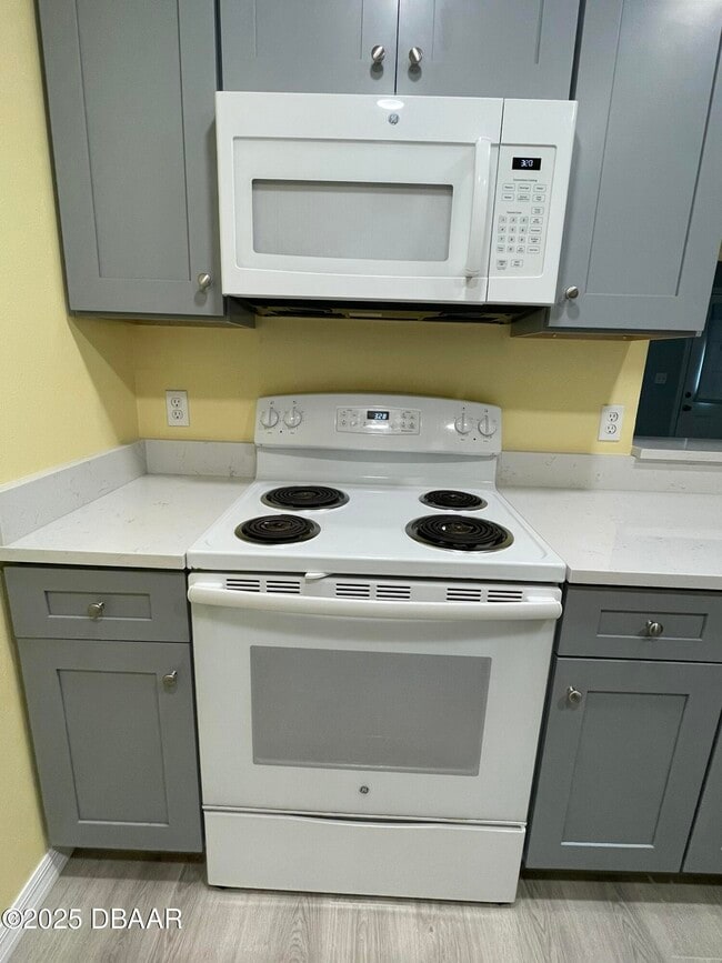 Building Photo - 15 Birdie Dr