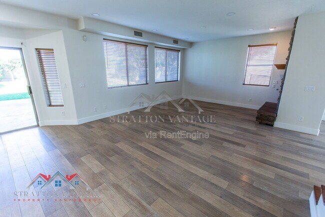 Building Photo - 14616 W Windward Ave