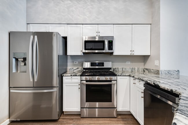 Building Photo - 2827 Stonewater Dr