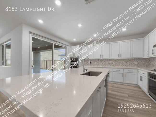 Building Photo - 8163 Lamplight Dr