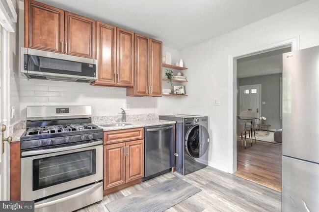Building Photo - 1510 S Edgewood St