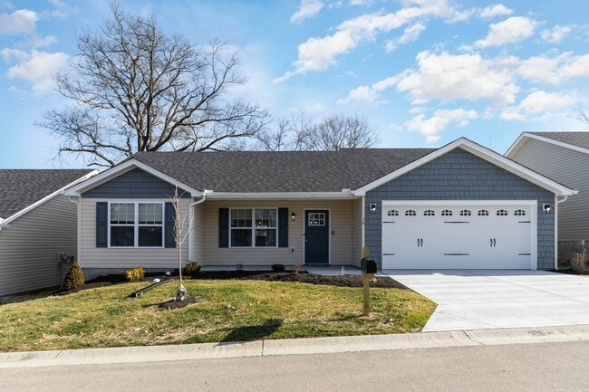 Building Photo - 10 W Persimmon Dr