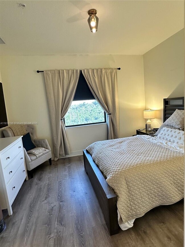 Building Photo - 7925 NW 104th Ave