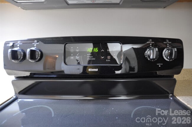 Building Photo - 1889 Sandal Brook Rd