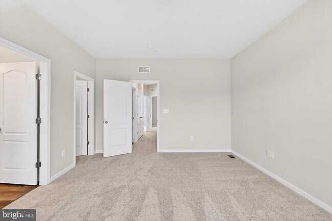 Building Photo - 1017 Flester Ln