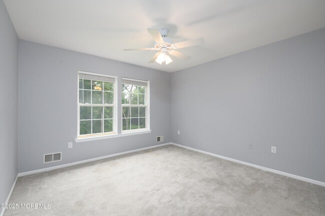 Building Photo - 75 Mckinley Dr