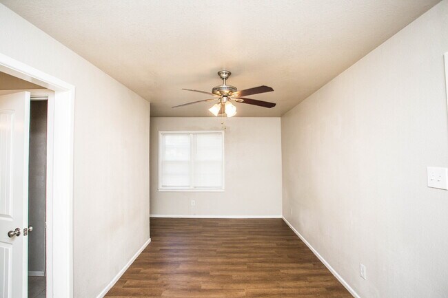 Building Photo - "Charming 4-Bedroom Home with Granite Touches & Gleaming Hardwood Floors in Lubbock!"