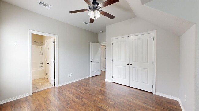 Building Photo - 109 Southland St