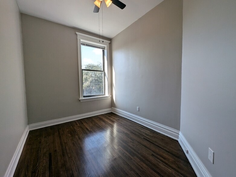 Building Photo - 3824 N Fremont