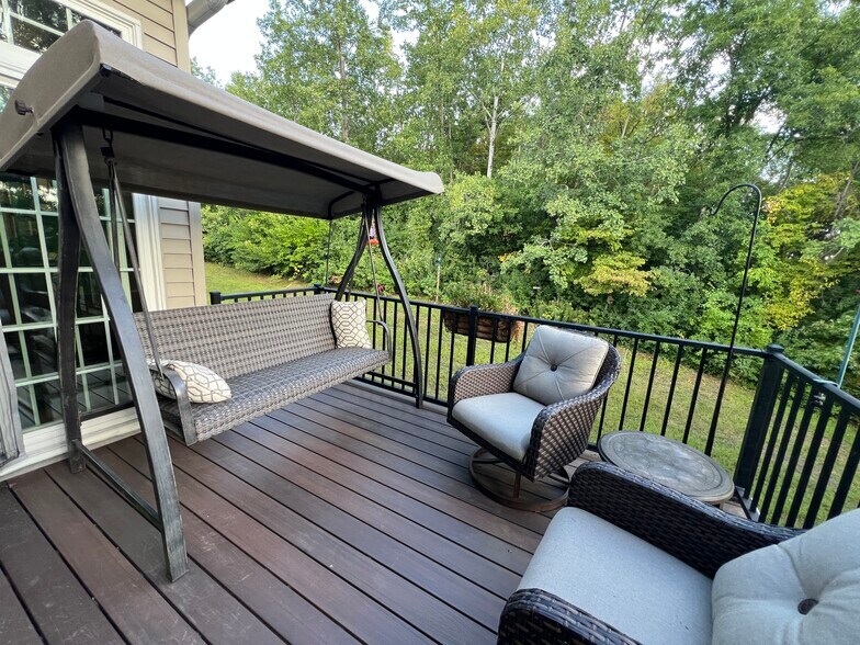 Building Photo - 13904 Shoreside Ct