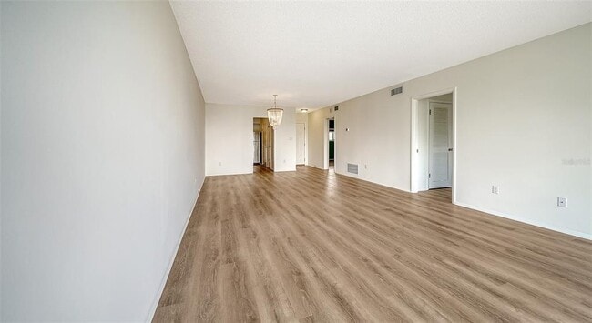 Building Photo - 301 S Gulfstream Ave