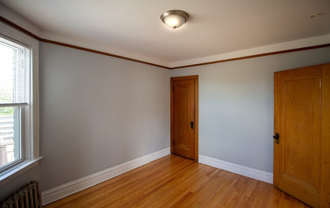 Building Photo - 2448 N Laramie Ave