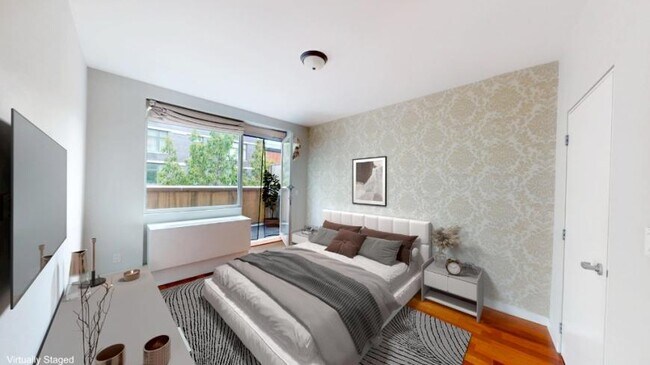 Building Photo - 1 bedroom in LONG ISLAND CITY NY 11101