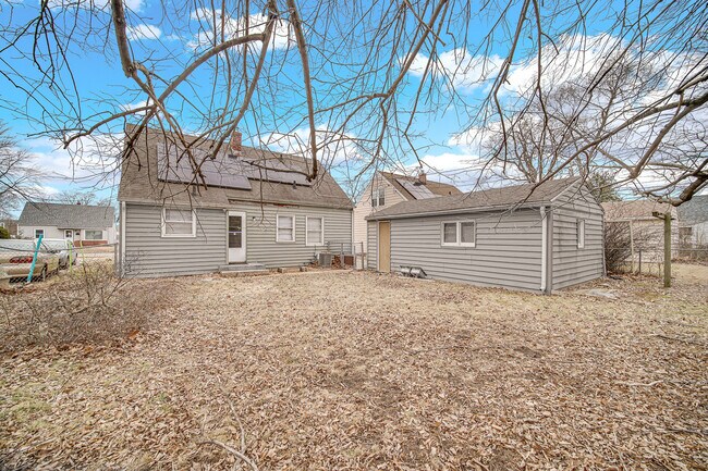 Building Photo - 2611 Ellen Ave