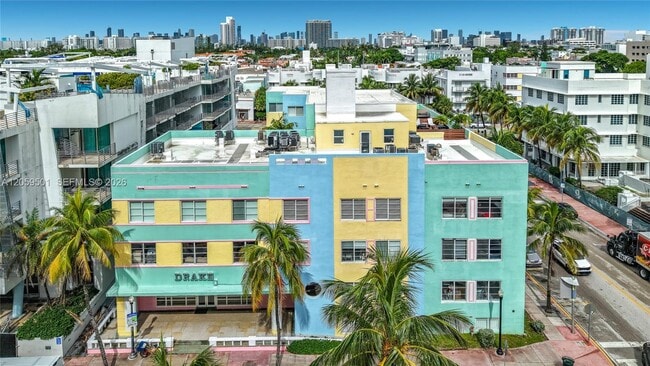 Building Photo - 1460 Ocean Dr