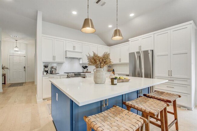 Building Photo - 8109 Campeche Bay Pl