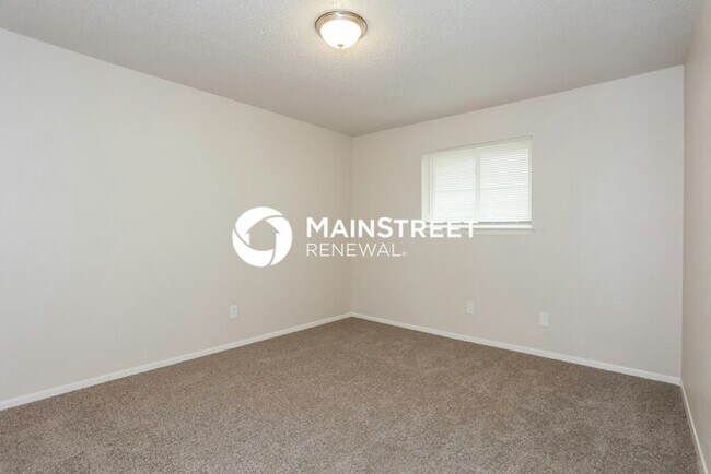 Building Photo - 3 Bedroom Pet-Friendly Home in Irving, TX with Main Street Renewal