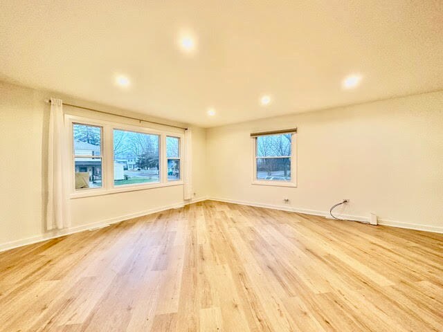 Building Photo - 25640 W Glade Dr