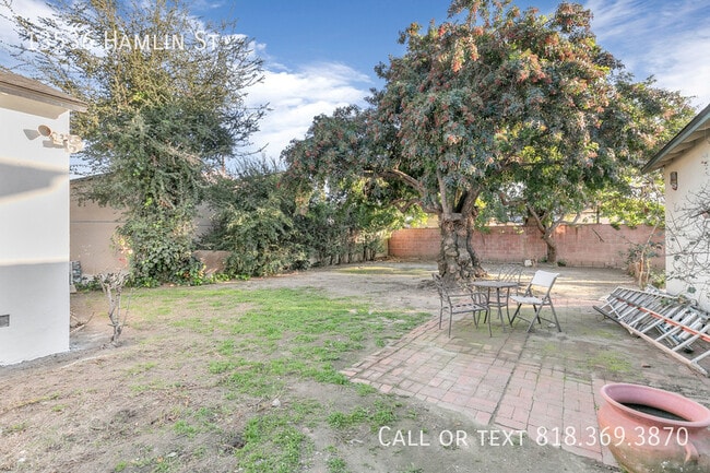 Building Photo - 13536 Hamlin St