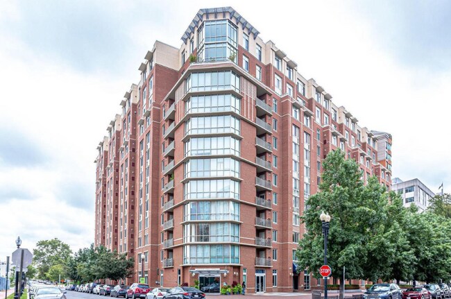 Building Photo - 1000 New Jersey Ave SE