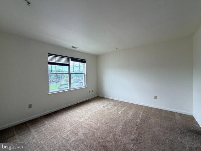 Building Photo - 306 Gatehouse Ln