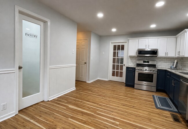 Building Photo - Knoxville (Farragut) 37934 - 4 Bedroom, 2.5 bath Farragut Home with Community Pool and Lake Acces...