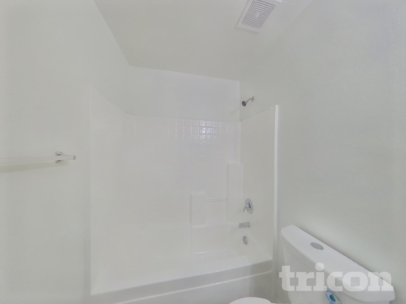Building Photo - 12922 W Fleetwood Ln