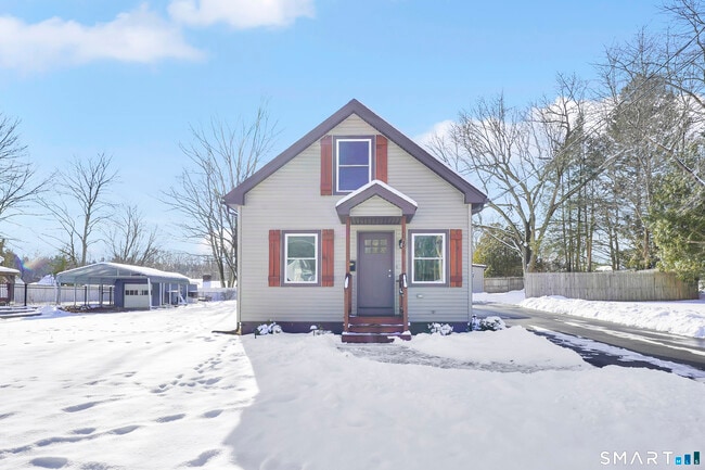 Building Photo - 10 Elm Ave