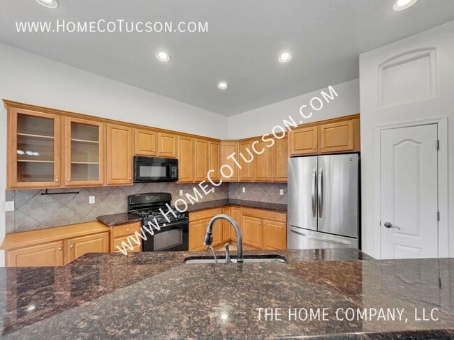 Building Photo - 1061 S Seldon Pl