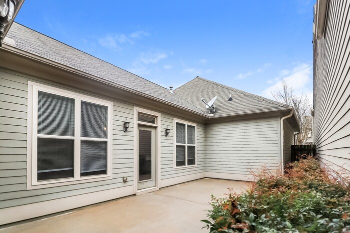 Building Photo - 229 Highland Village Ln