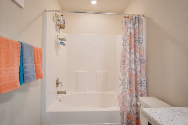 Building Photo - Spacious Cottage-Style Home Near UWF, Navy Federal & West Florida Hospital with Private Upstairs ...