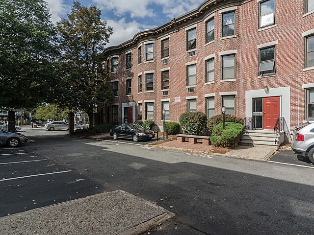 Building Photo - 4 Cypress St