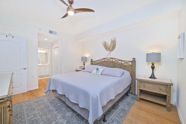 Building Photo - ** 2/2 Fully Furnished Annual Rental in Osprey Cove, Estero!