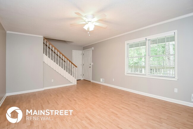 Building Photo - 220 Carmichael Rd