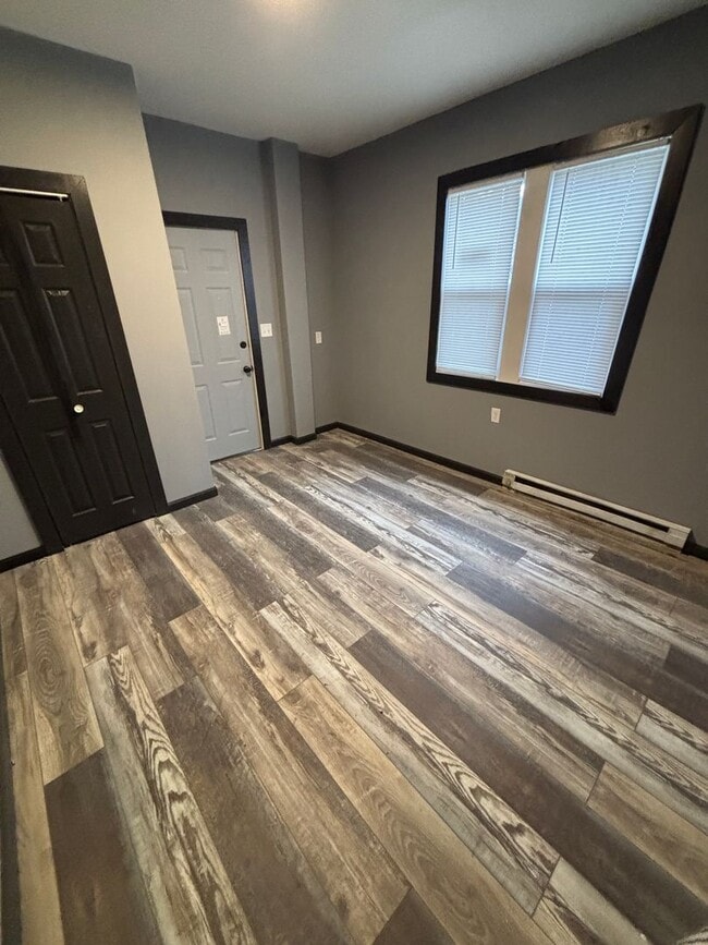 Building Photo - 313 Gross St