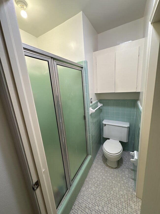 Building Photo - 4605 Skidaway Rd