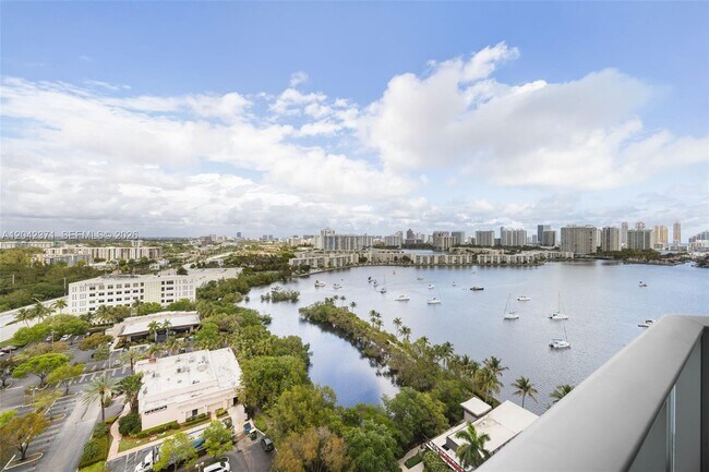 Building Photo - 17301 Biscayne Blvd