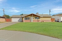 Building Photo - Beautifully Updated 3 Bedroom Home with Pool, Spacious Backyard & 2-Car Garage!