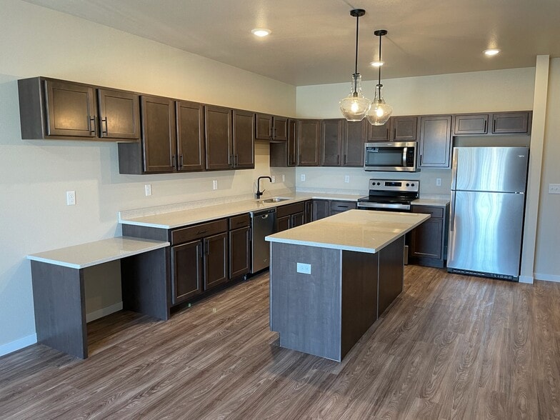 Augusta 3704 Apartments Kitchen - Augusta Apartments