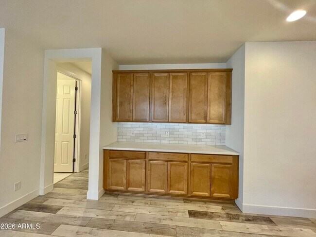 Building Photo - 20862 E Sparrow Dr