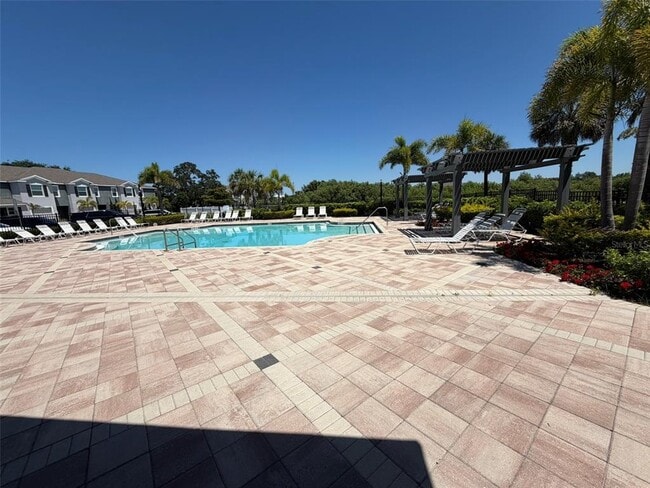 Building Photo - 8860 Milestone Dr